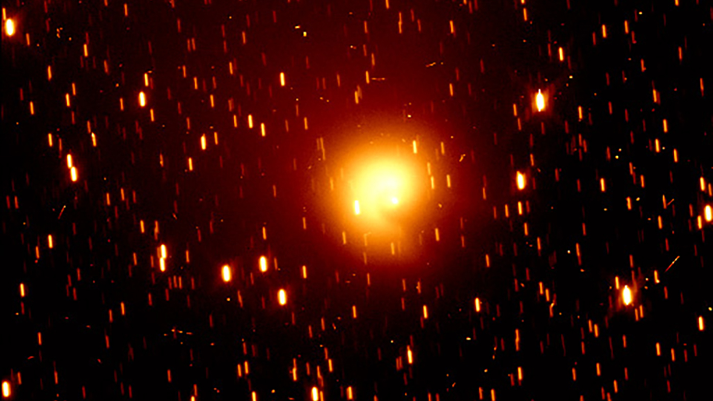 Hale-Bopp hubble image