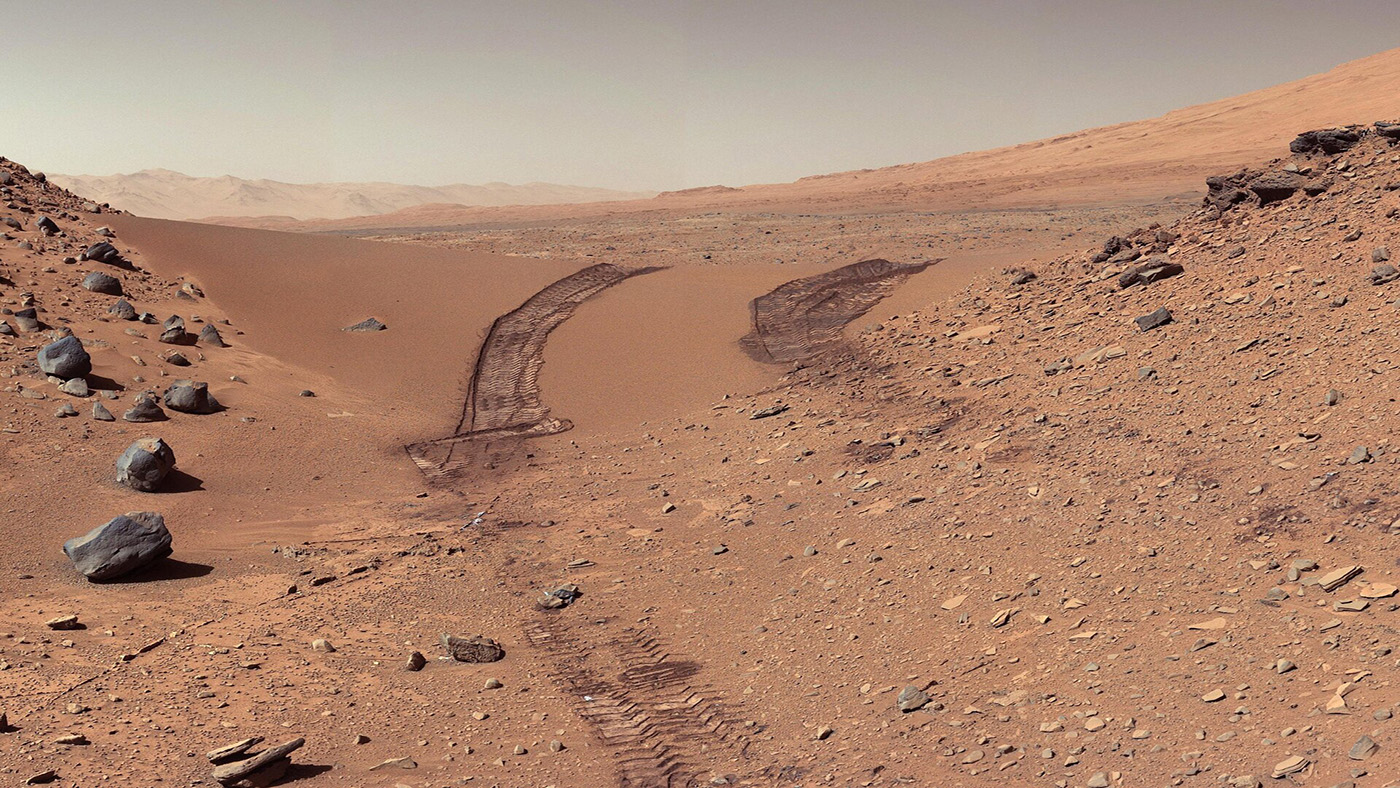 Tracks on Mars